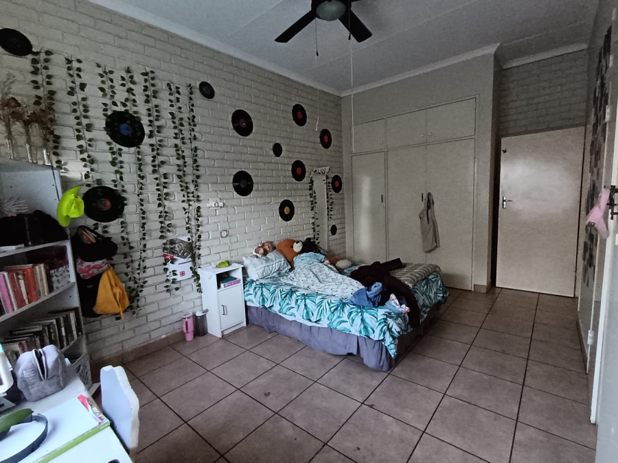 To Let 2 Bedroom Property for Rent in Annlin Gauteng
