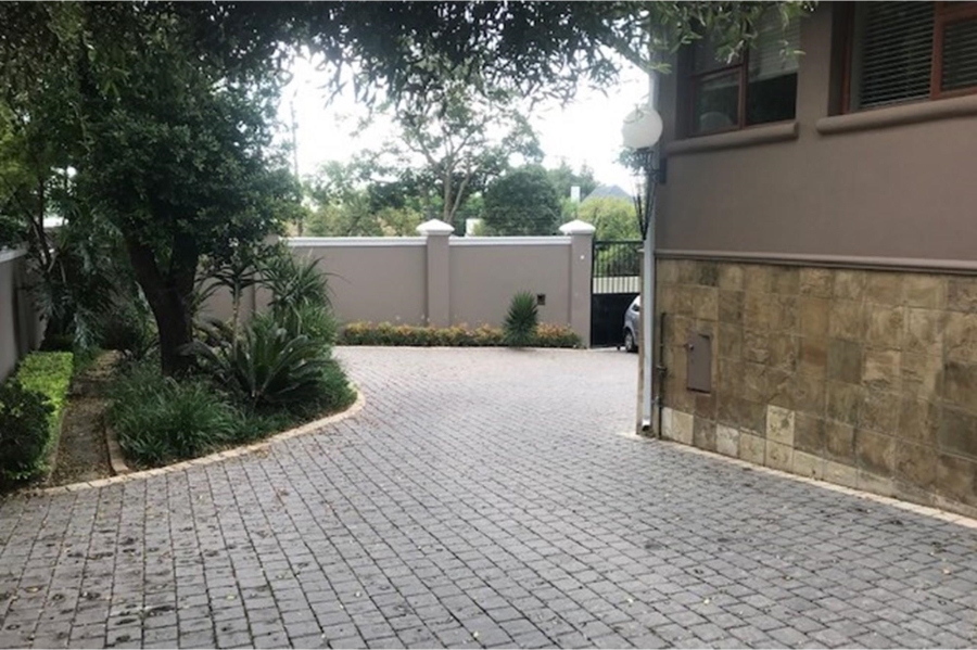 To Let 3 Bedroom Property for Rent in Parkwood Gauteng