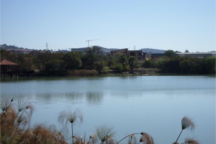 To Let 2 Bedroom Property for Rent in Six Fountains Residential Estate Gauteng
