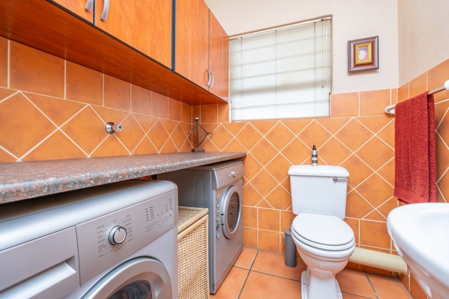 2 Bedroom Property for Sale in Northcliff Gauteng