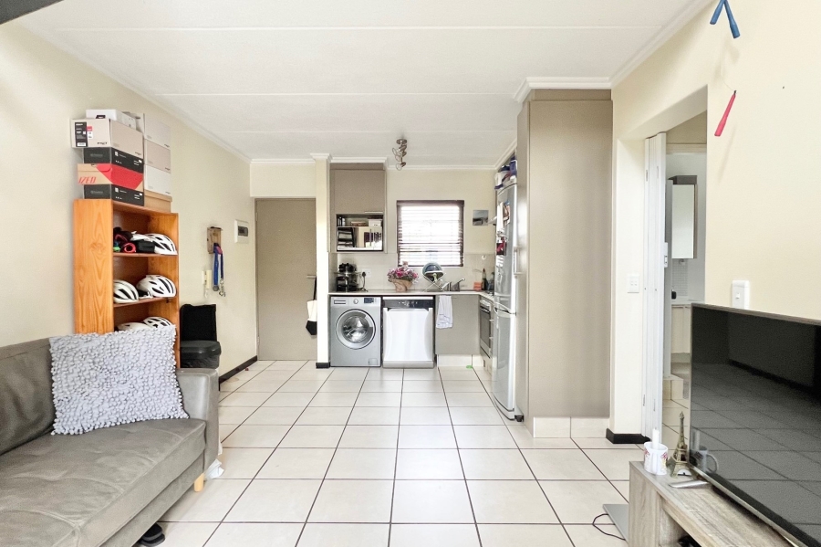 1 Bedroom Property for Sale in Bryanston Gauteng