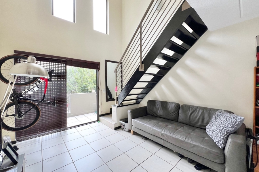 1 Bedroom Property for Sale in Bryanston Gauteng