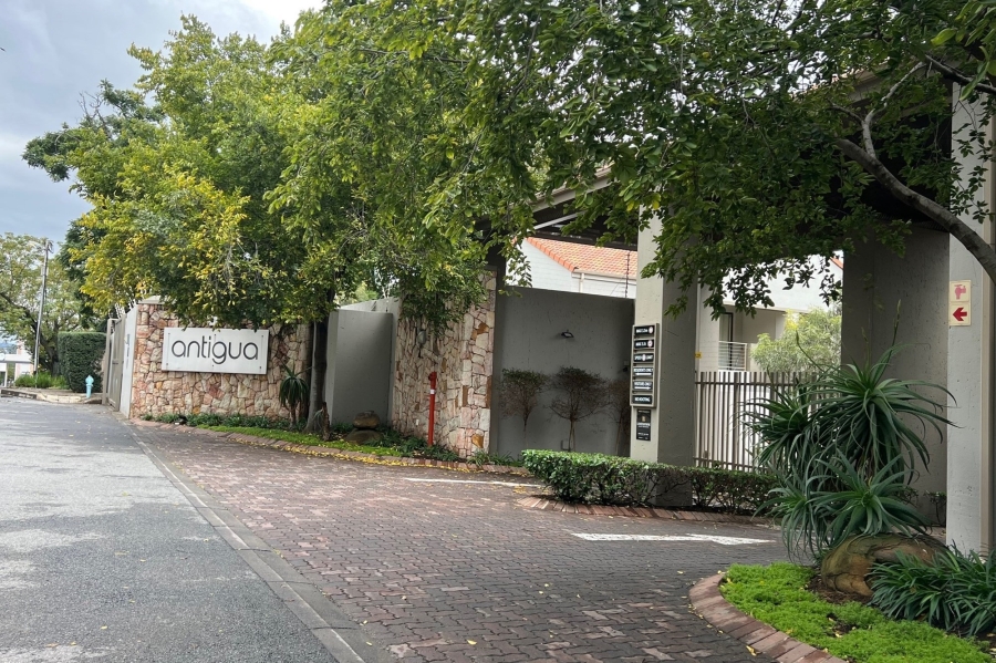 1 Bedroom Property for Sale in Bryanston Gauteng