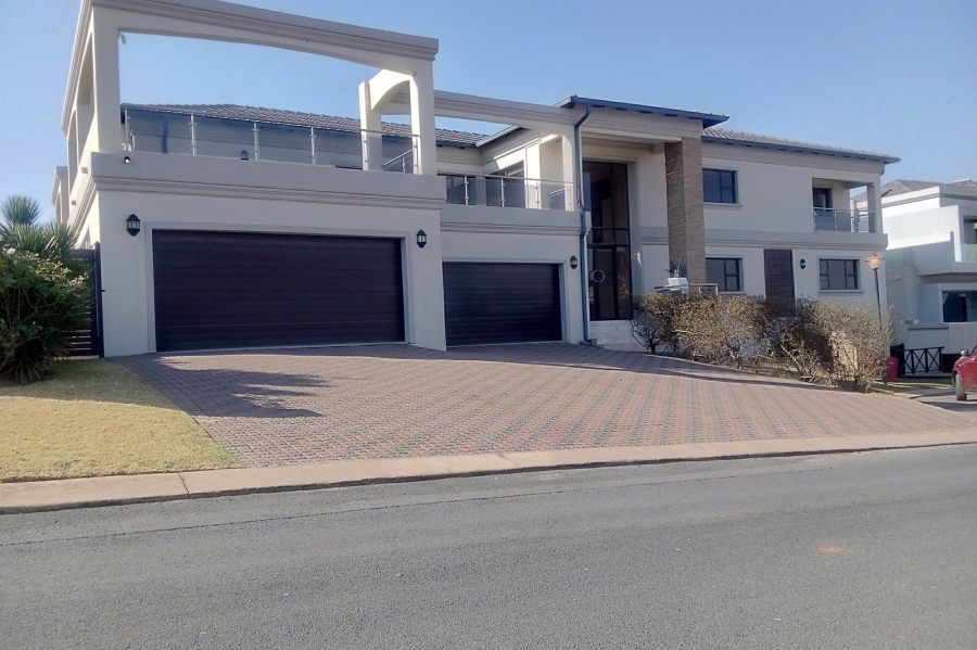5 Bedroom Property for Sale in Blue Valley Golf Estate Gauteng