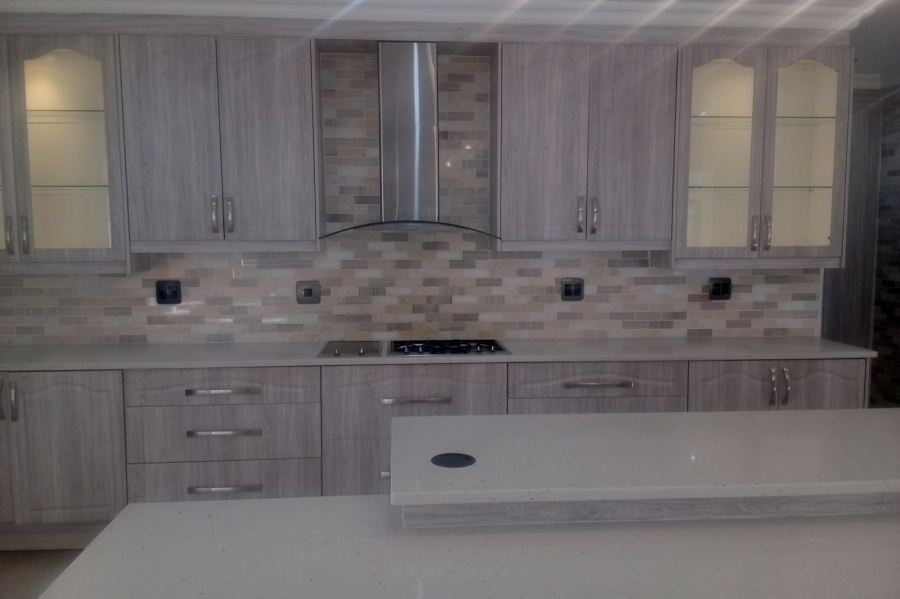 5 Bedroom Property for Sale in Blue Valley Golf Estate Gauteng