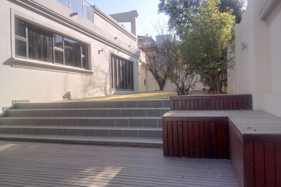 5 Bedroom Property for Sale in Blue Valley Golf Estate Gauteng