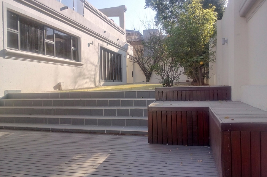 5 Bedroom Property for Sale in Blue Valley Golf Estate Gauteng