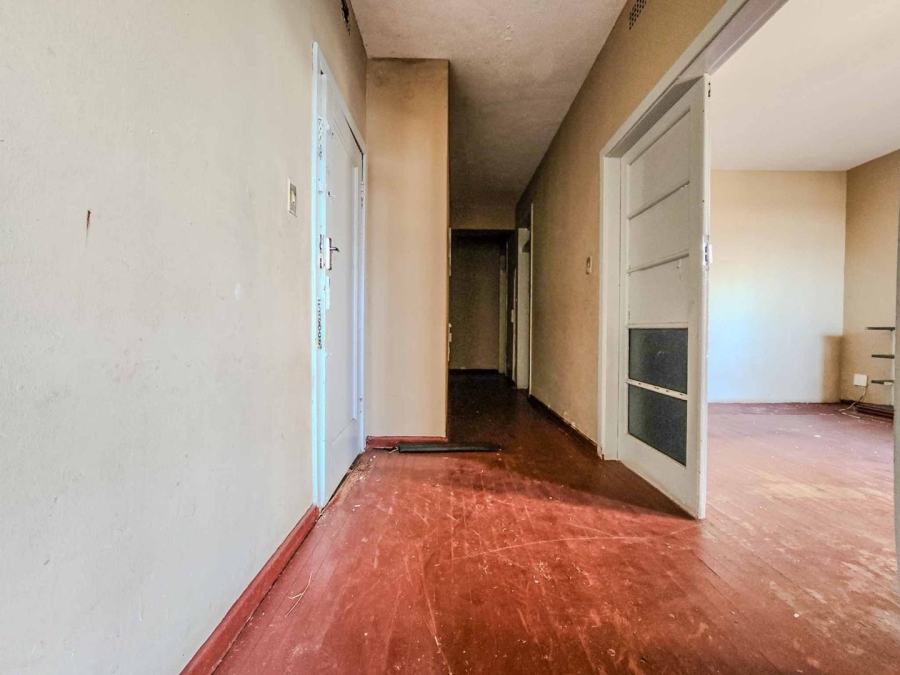 To Let 1 Bedroom Property for Rent in Yeoville Gauteng