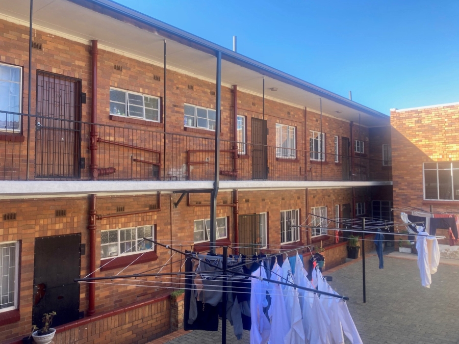 To Let 1 Bedroom Property for Rent in Primrose Gauteng