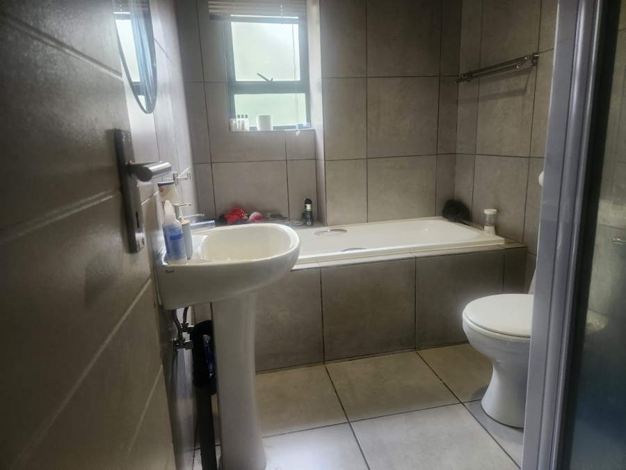 2 Bedroom Property for Sale in Jansenpark Gauteng