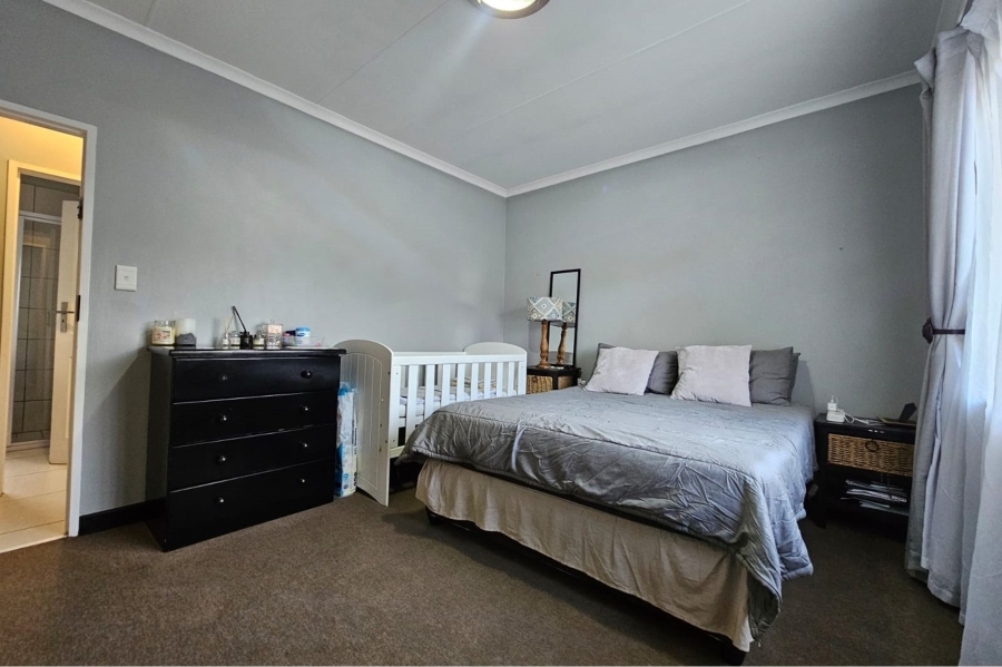 To Let 2 Bedroom Property for Rent in Halfway Gardens Gauteng