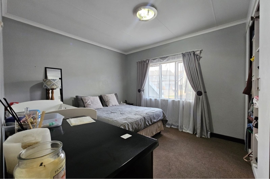 To Let 2 Bedroom Property for Rent in Halfway Gardens Gauteng