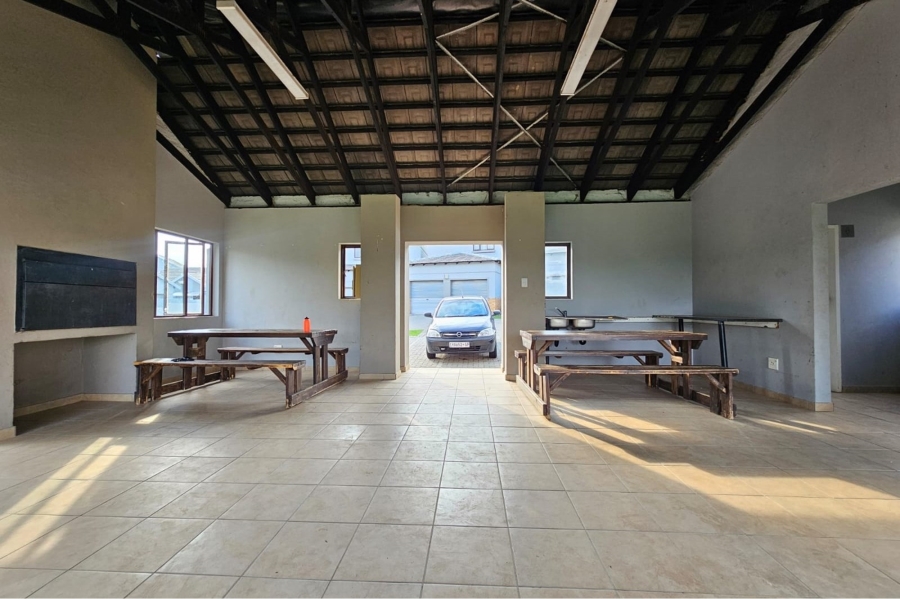 To Let 2 Bedroom Property for Rent in Halfway Gardens Gauteng