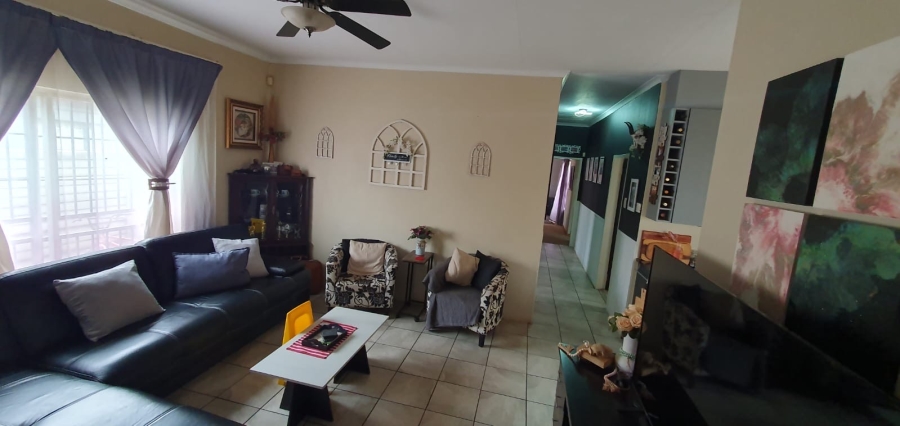 3 Bedroom Property for Sale in Kenleaf Gauteng