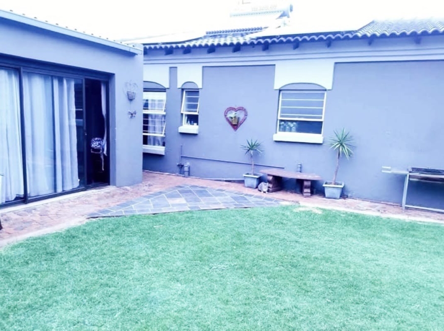 3 Bedroom Property for Sale in Kenleaf Gauteng