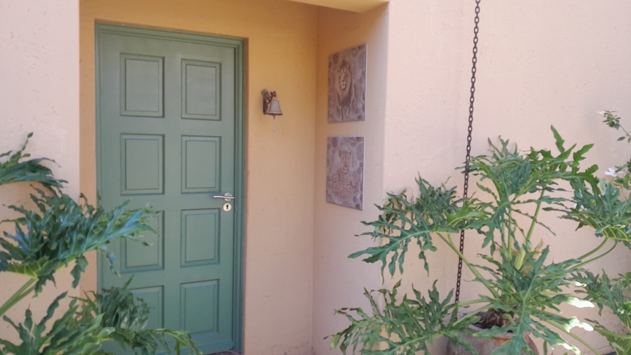 To Let 3 Bedroom Property for Rent in Featherbrooke Estate Gauteng