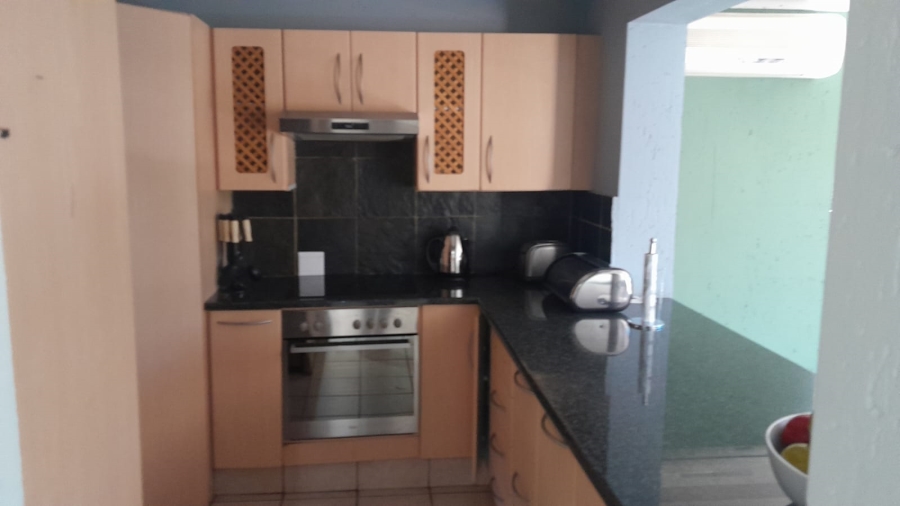 To Let 3 Bedroom Property for Rent in Featherbrooke Estate Gauteng