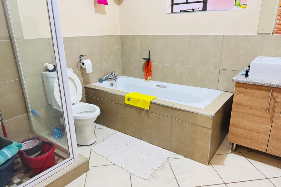 To Let 3 Bedroom Property for Rent in Sagewood Gauteng