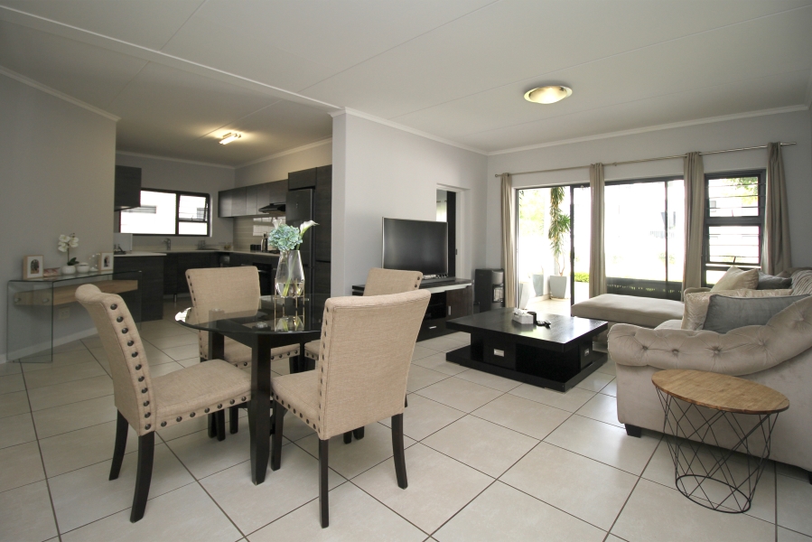 3 Bedroom Property for Sale in Petervale Gauteng
