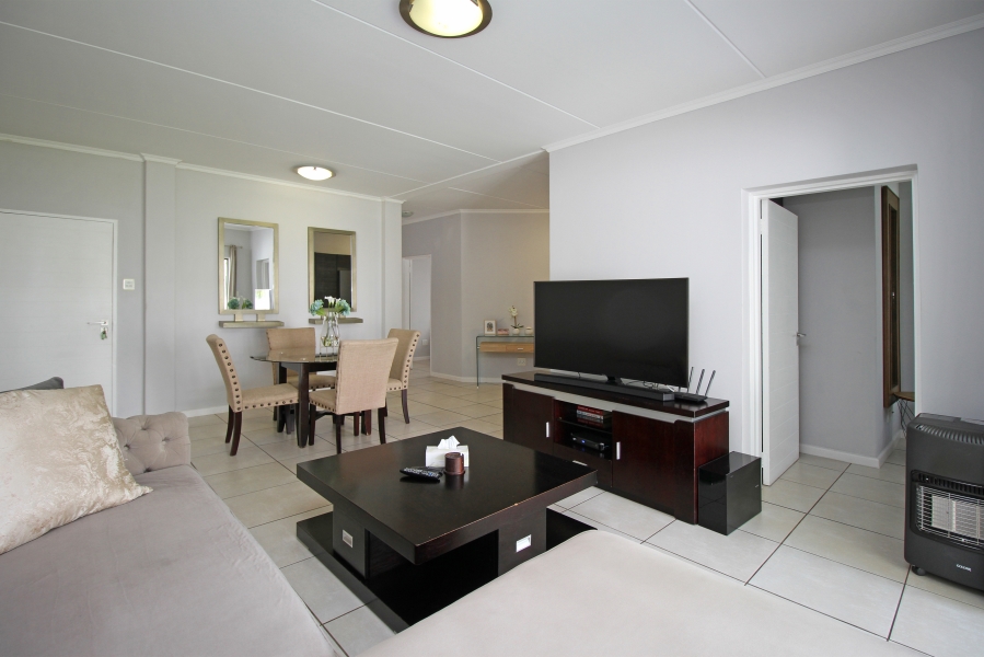3 Bedroom Property for Sale in Petervale Gauteng