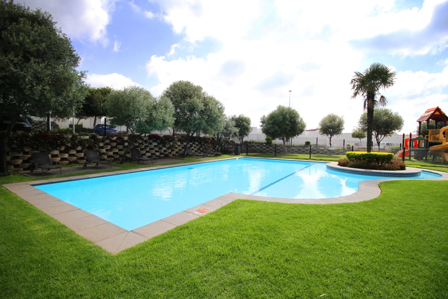 3 Bedroom Property for Sale in Petervale Gauteng