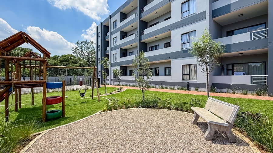 2 Bedroom Property for Sale in Erand Gardens Gauteng