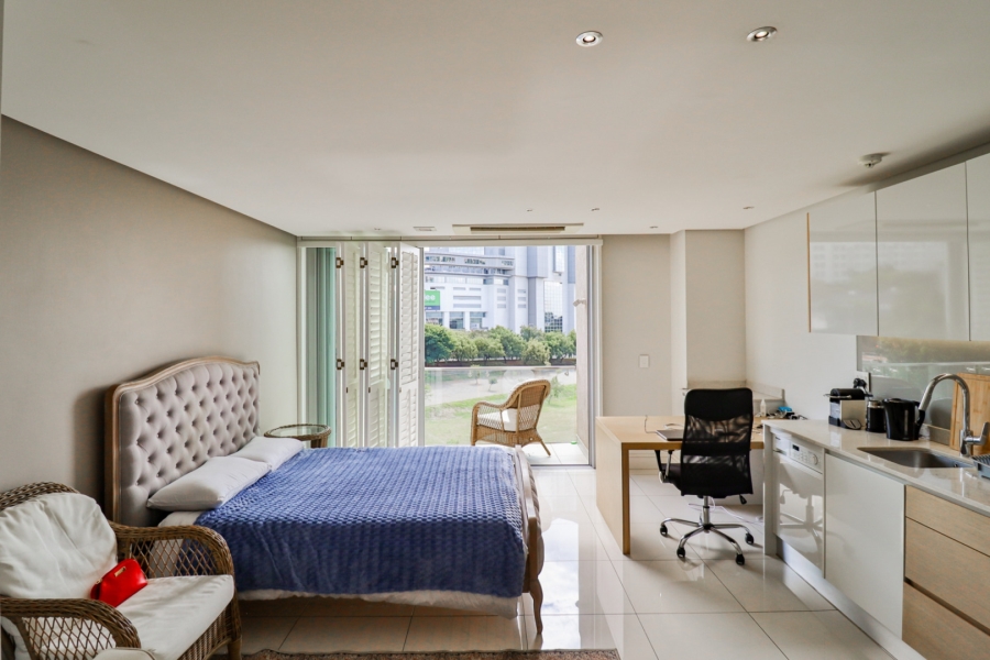 1 Bedroom Property for Sale in Sandown Gauteng