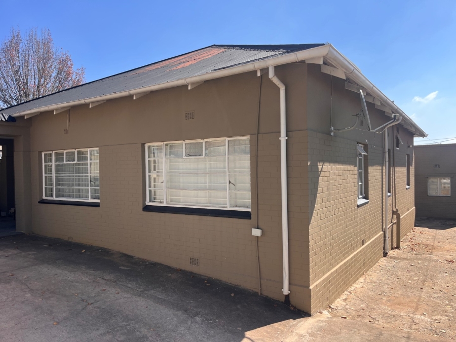 3 Bedroom Property for Sale in Highlands North Gauteng