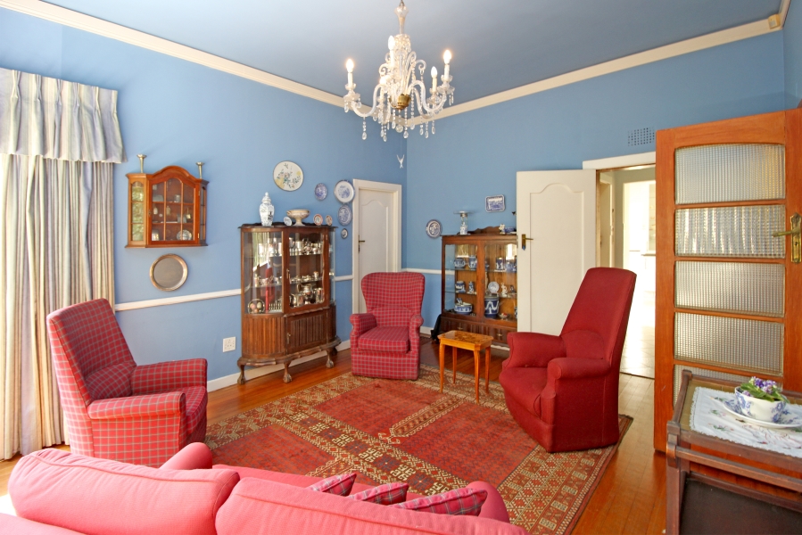 5 Bedroom Property for Sale in Waverley Gauteng