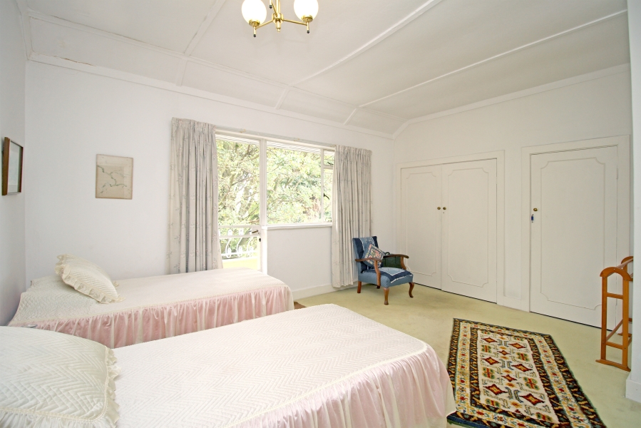 5 Bedroom Property for Sale in Waverley Gauteng