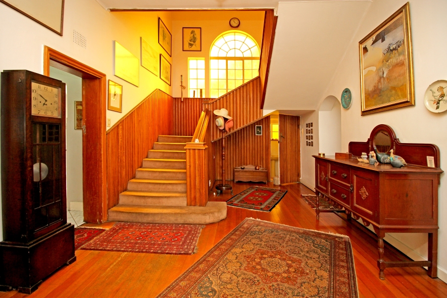 5 Bedroom Property for Sale in Waverley Gauteng
