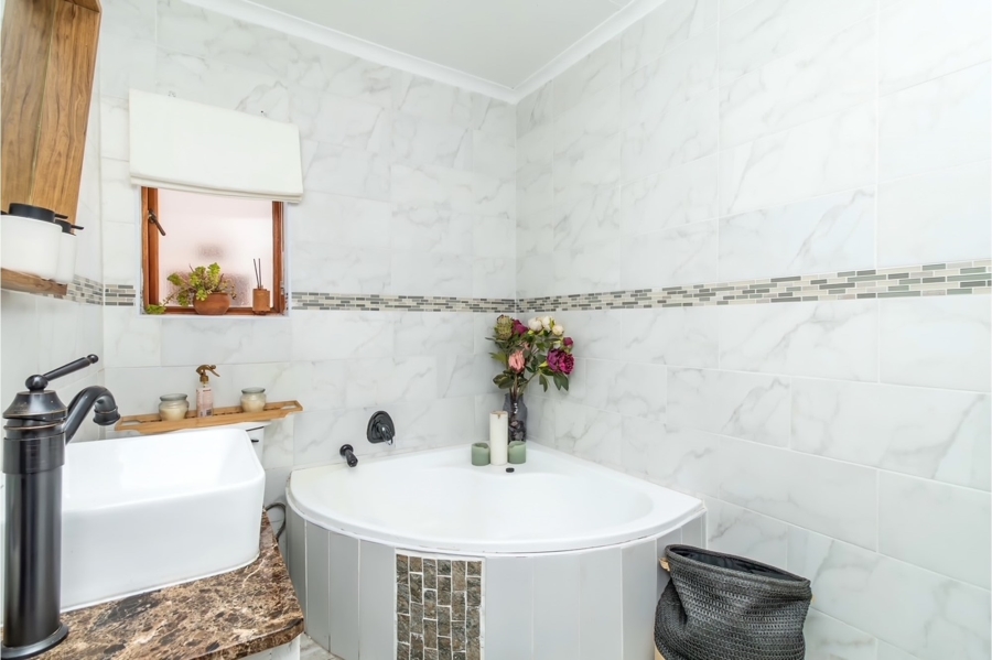 1 Bedroom Property for Sale in Northwold Gauteng