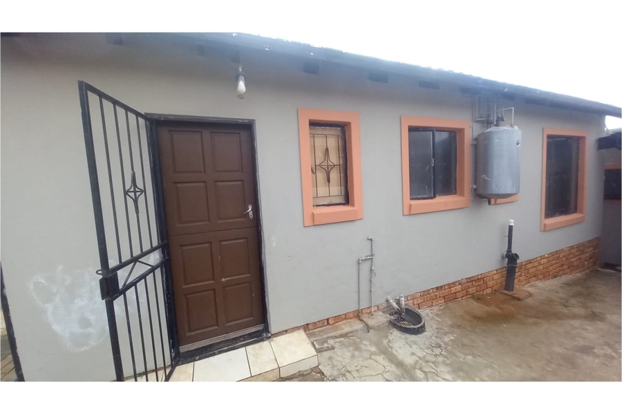 To Let 2 Bedroom Property for Rent in Mahube Valley Gauteng