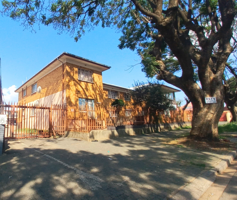 2 Bedroom Property for Sale in Turffontein Gauteng