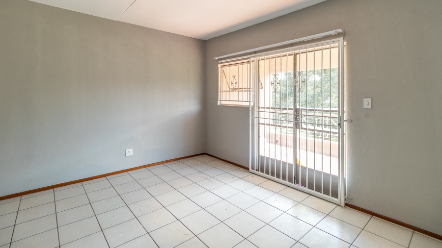 2 Bedroom Property for Sale in Halfway Gardens Gauteng