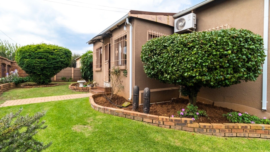 4 Bedroom Property for Sale in Primrose East Gauteng