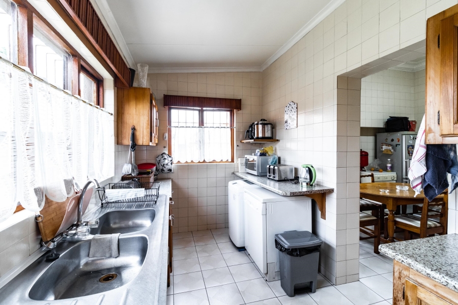 4 Bedroom Property for Sale in Primrose East Gauteng