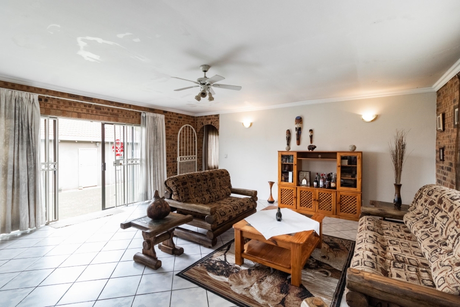 4 Bedroom Property for Sale in Primrose East Gauteng