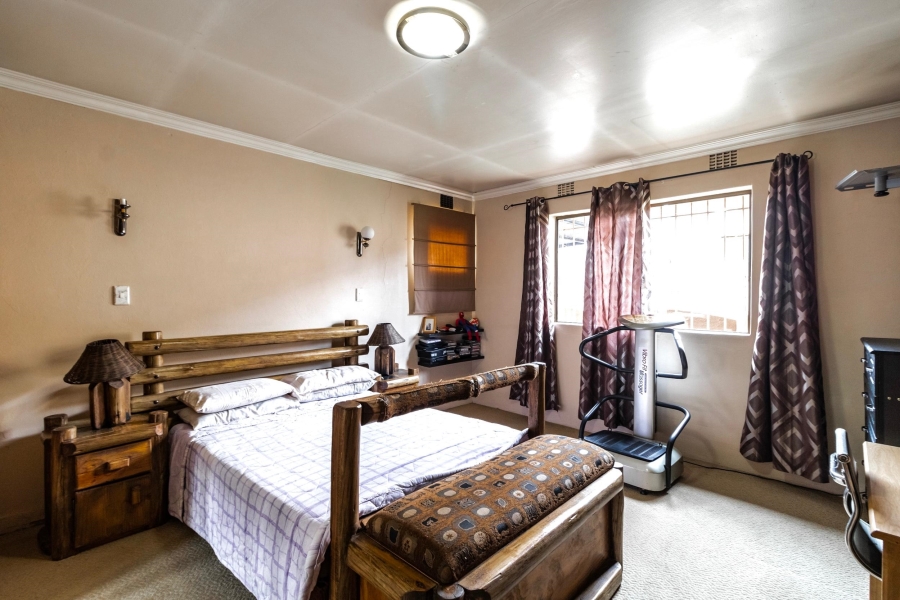 4 Bedroom Property for Sale in Primrose East Gauteng