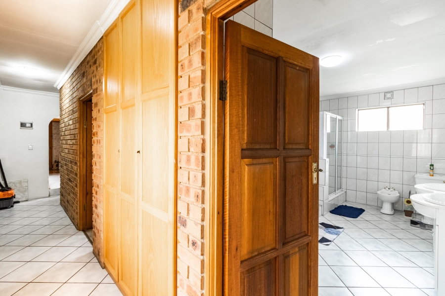 4 Bedroom Property for Sale in Primrose East Gauteng