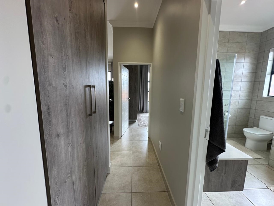 3 Bedroom Property for Sale in Six Fountains Residential Estate Gauteng