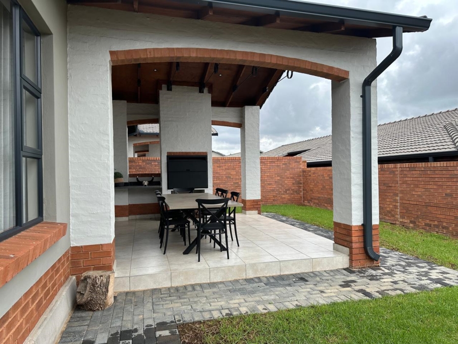 3 Bedroom Property for Sale in Six Fountains Residential Estate Gauteng