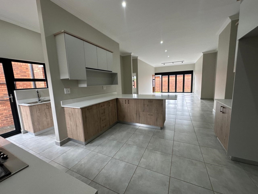3 Bedroom Property for Sale in Six Fountains Residential Estate Gauteng