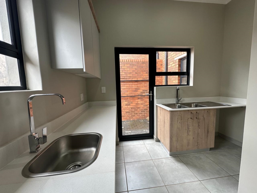 3 Bedroom Property for Sale in Six Fountains Residential Estate Gauteng