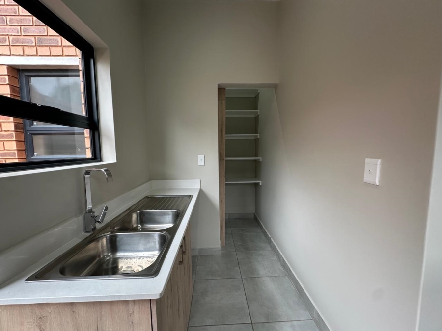 3 Bedroom Property for Sale in Six Fountains Residential Estate Gauteng