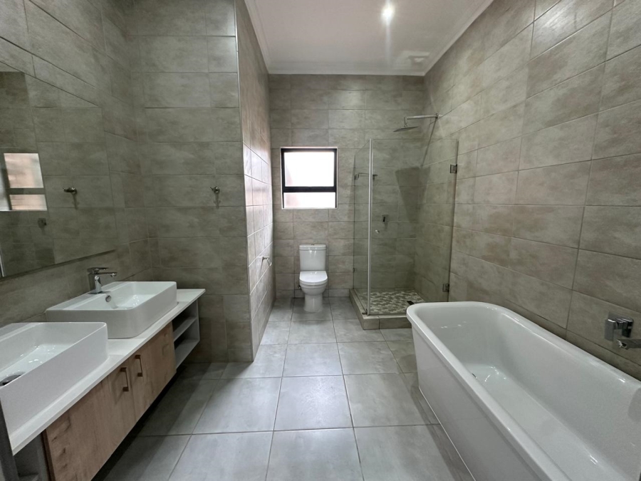 3 Bedroom Property for Sale in Six Fountains Residential Estate Gauteng