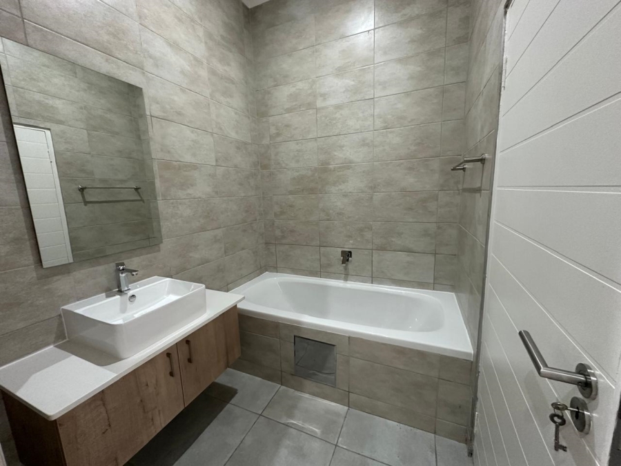 3 Bedroom Property for Sale in Six Fountains Residential Estate Gauteng