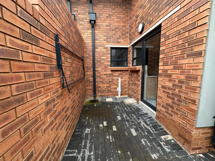 3 Bedroom Property for Sale in Six Fountains Residential Estate Gauteng
