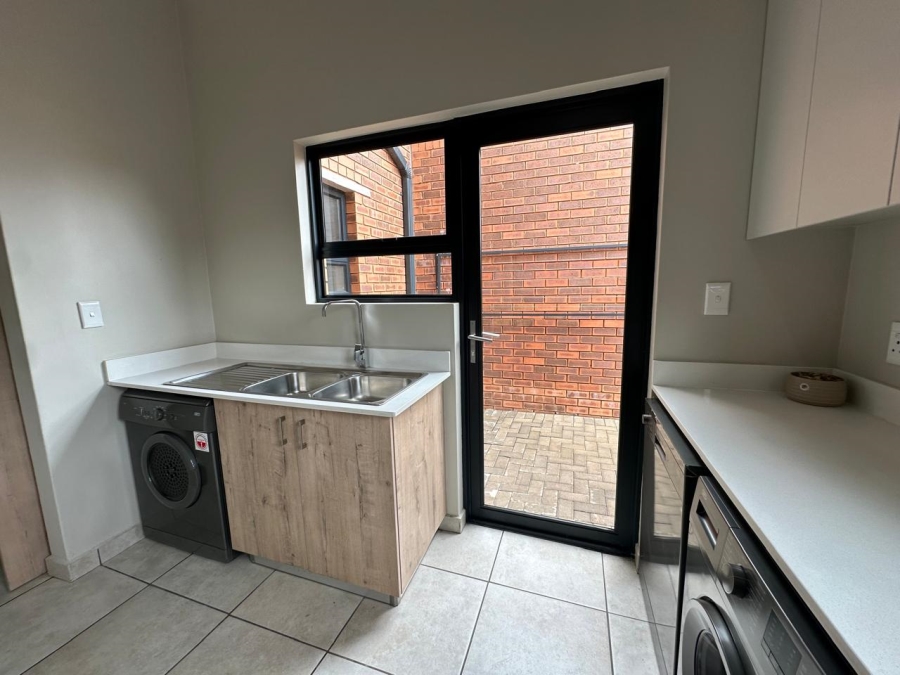 3 Bedroom Property for Sale in Six Fountains Residential Estate Gauteng