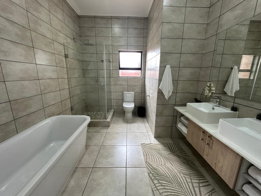 3 Bedroom Property for Sale in Six Fountains Residential Estate Gauteng